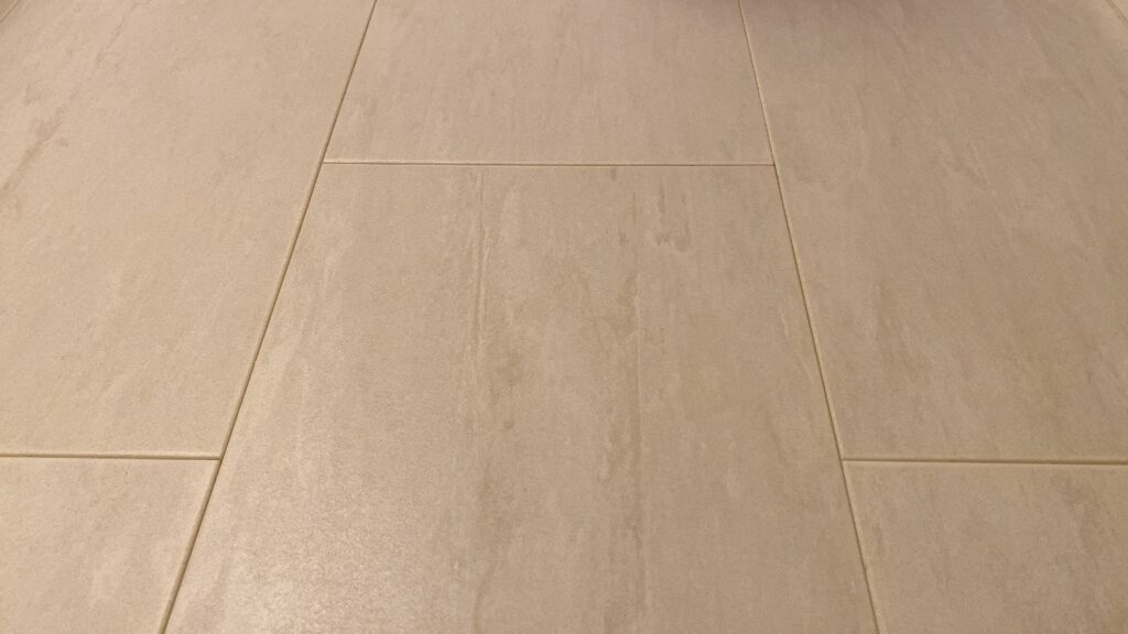 トイレのフロアタイル(東リ ピエスタVT956)の写真