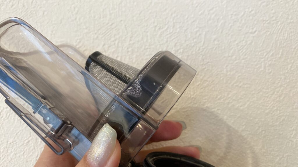 水洗いをした際、ダストカップの内部が乾きづらい