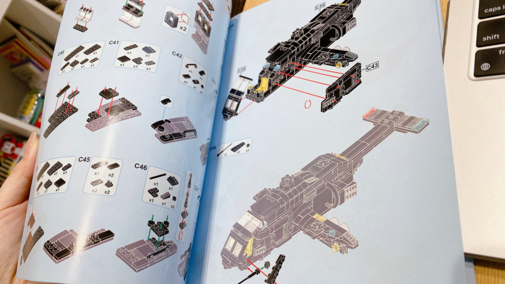 説明書に日本語表記はありませんが、丁寧な図解で特に問題なし
